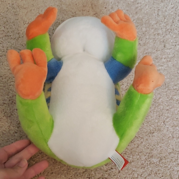 Like new! Tree Frog stuff (Wild Republic) - Picture 4 of 5